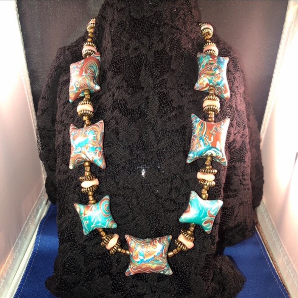 Beautiful unique and whimsical necklace!!